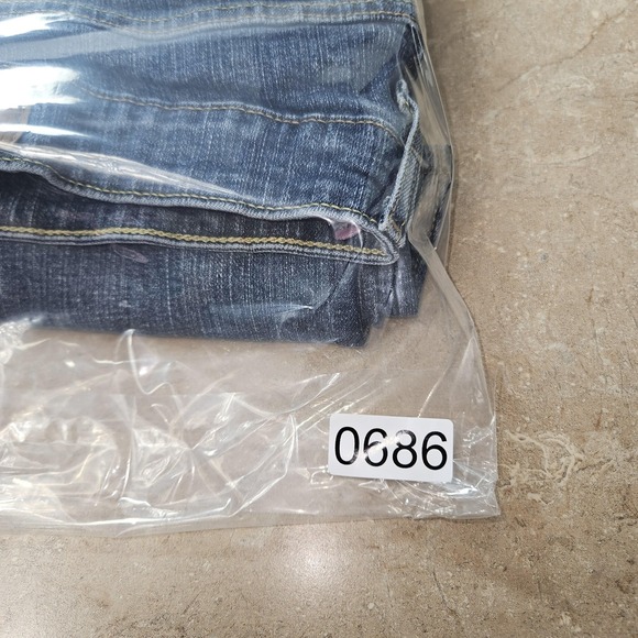 Levis 518 Superlow Bootcut‎ Jeans Womens 13 Blue Stretch Low Rise Medium Wash - Picture 12 of 13